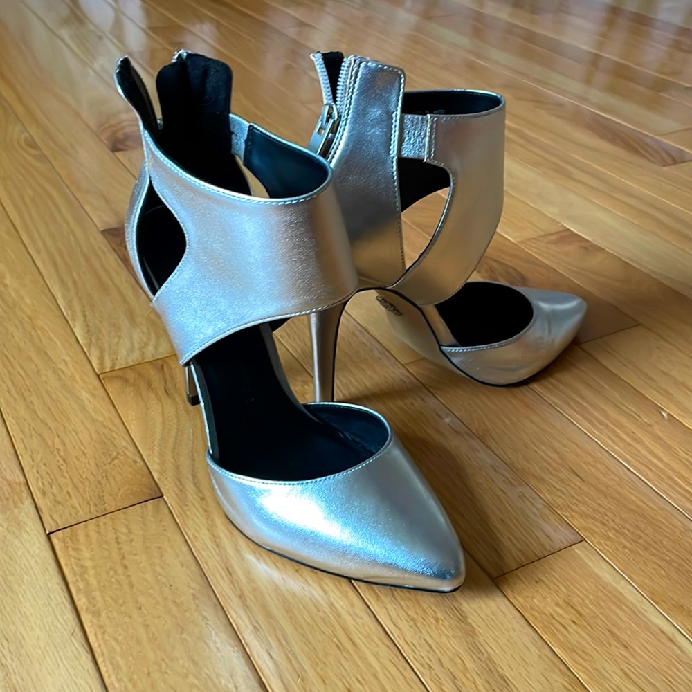 Rock & Republic silver heels